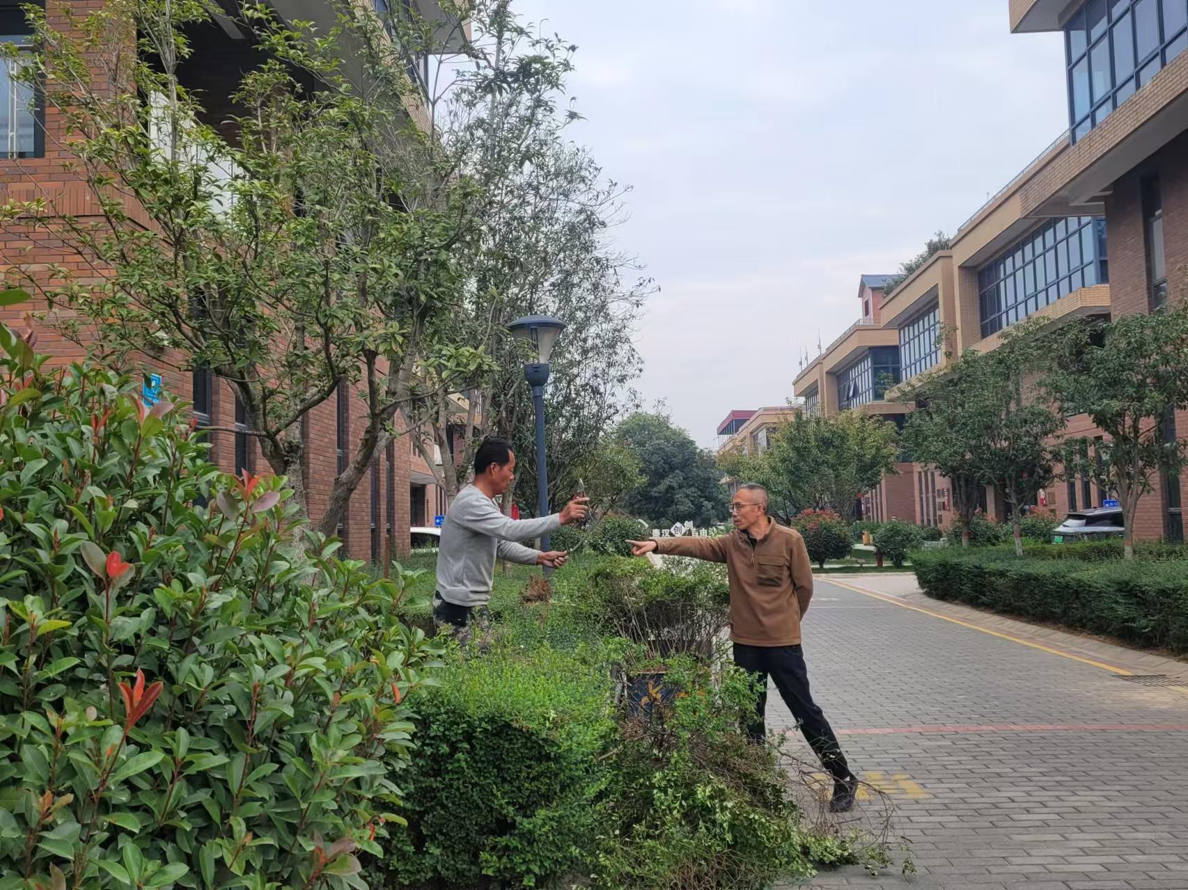 ڸÈ@^L(chng)ſƼa(chn)I(y)@o߂